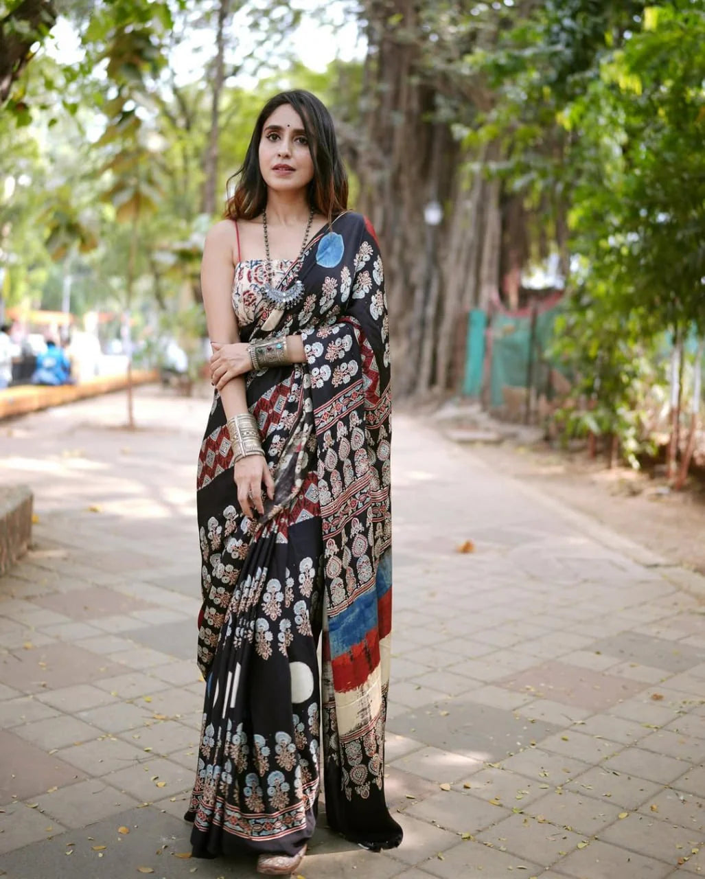 BLACK COLOR AJRAKH SAREE WITH SMALL BINDI PALLU