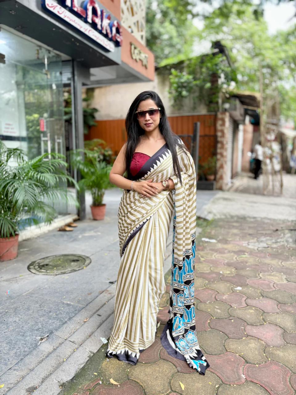 EXCLUSIVE BLUE AJRAKH PALLU LAHERIYA SAREE